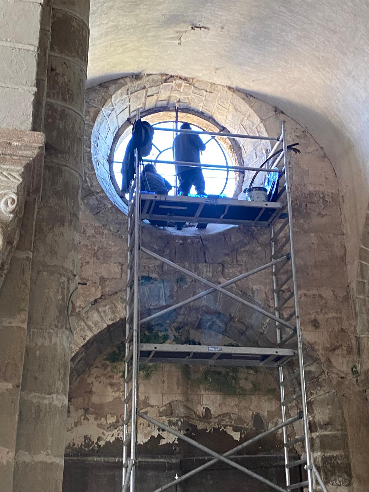 Restauration de la rosace - étape 1