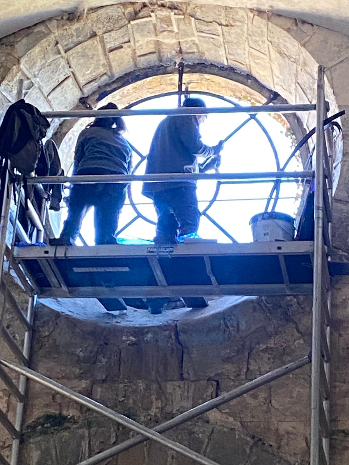 Restauration de la rosace - étape 2